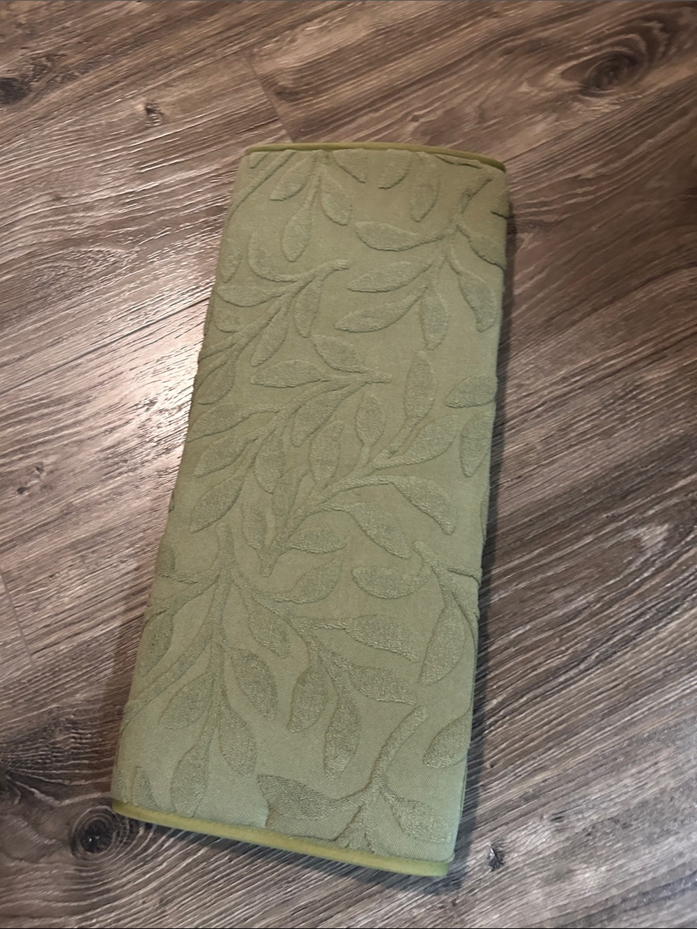 Olive Green Leaf Embossed Drying Mat - Picture 7 of 7